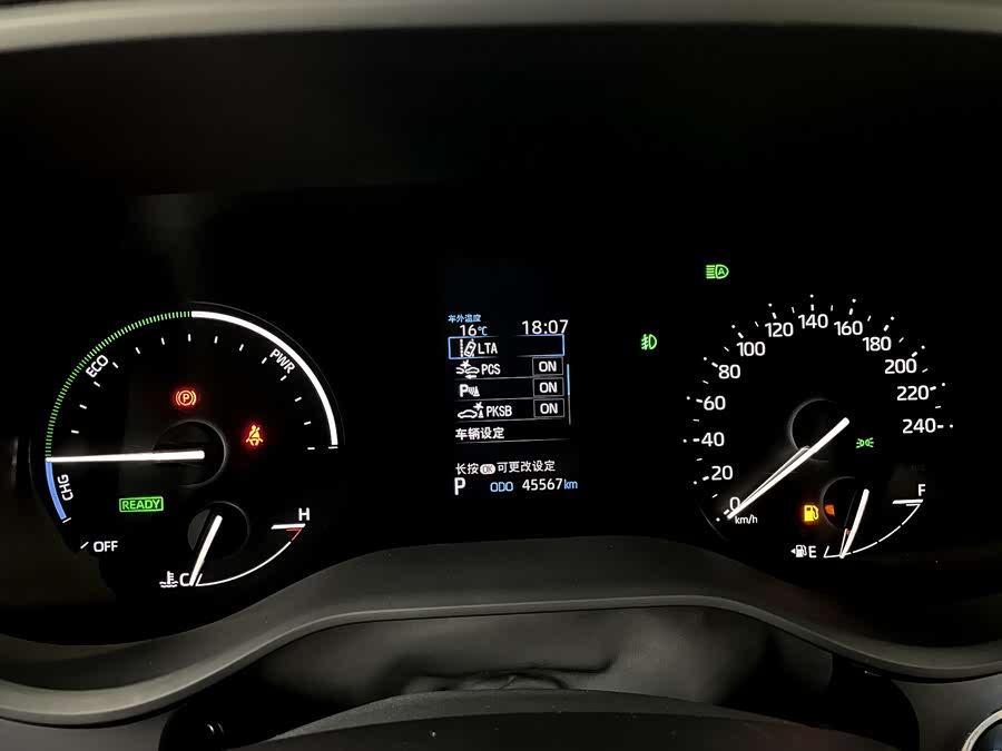 Toyota Granvia 2024 car image #26