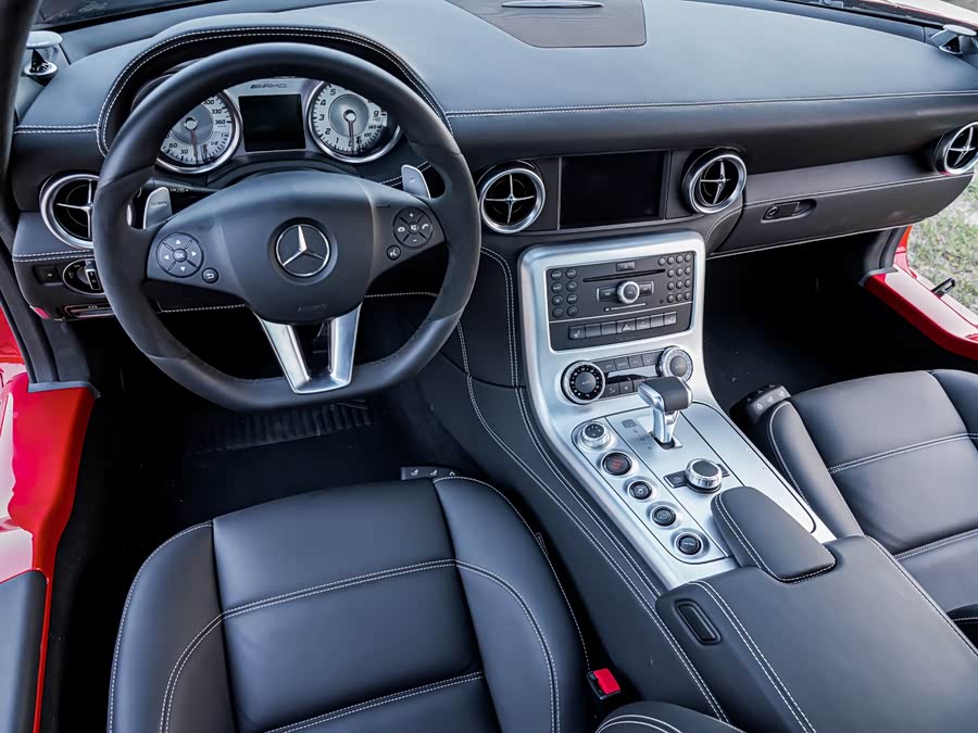 Mercedes-Benz SLS AMG 2014 car image #26