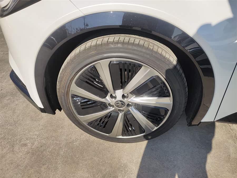 Toyota bZ5 2025 car image #26