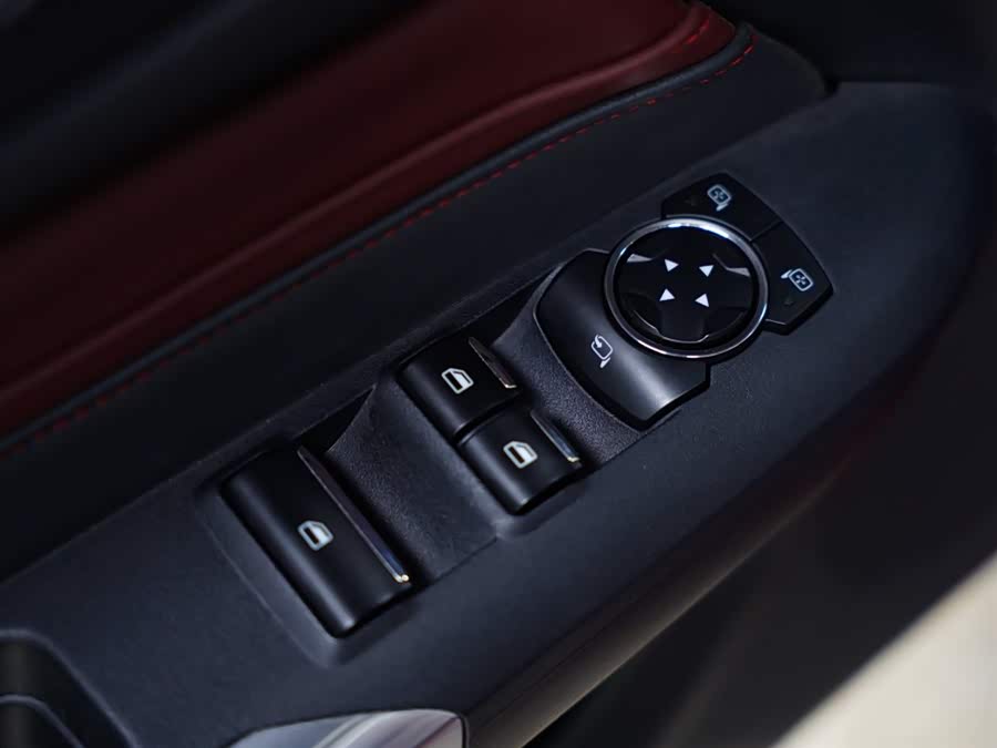 Ford Mustang صورة سيارة #26