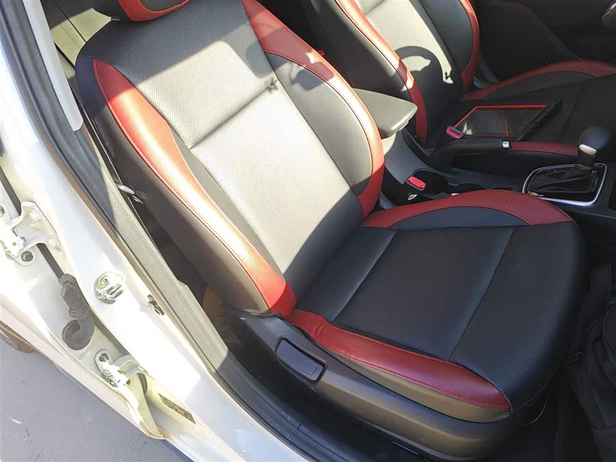 Kia Rio Cross 2018 صورة سيارة #26