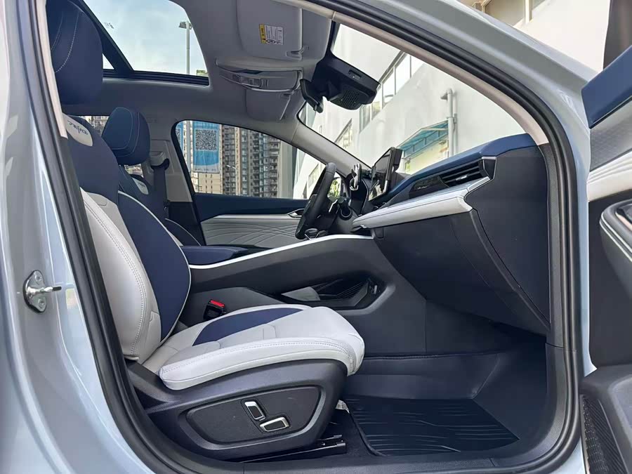 GEELY Preface 2023 car image #26