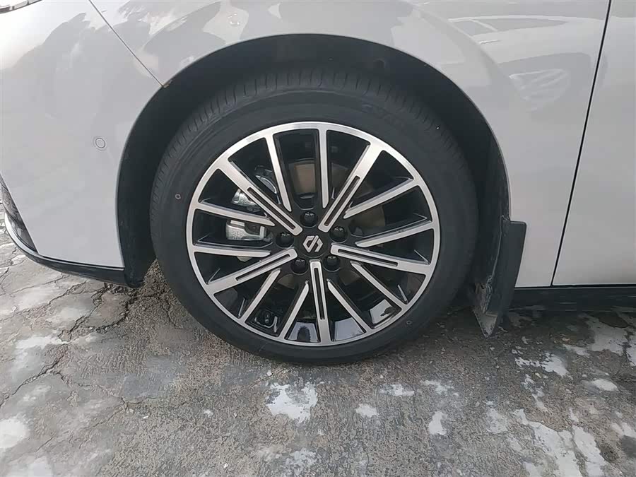 零跑汽车 零跑B01 2025 汽车图片 #26