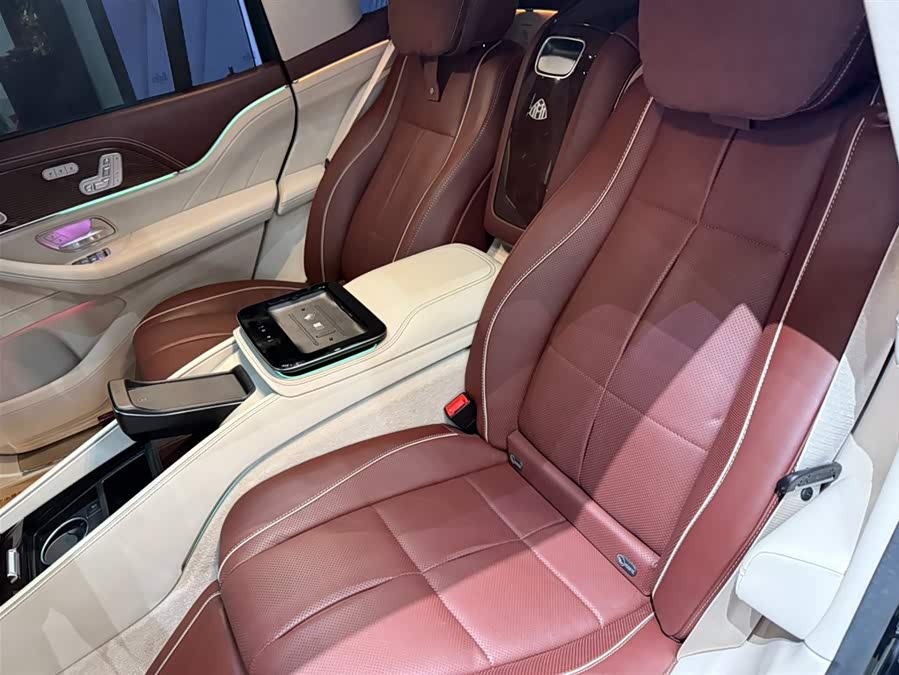 Mercedes-Benz Maybach GLS 2023 car image #26