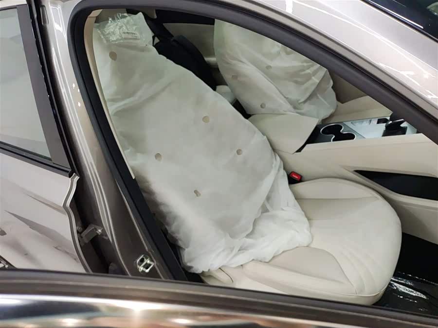 Roewe D5X DMH 2025 car image #26