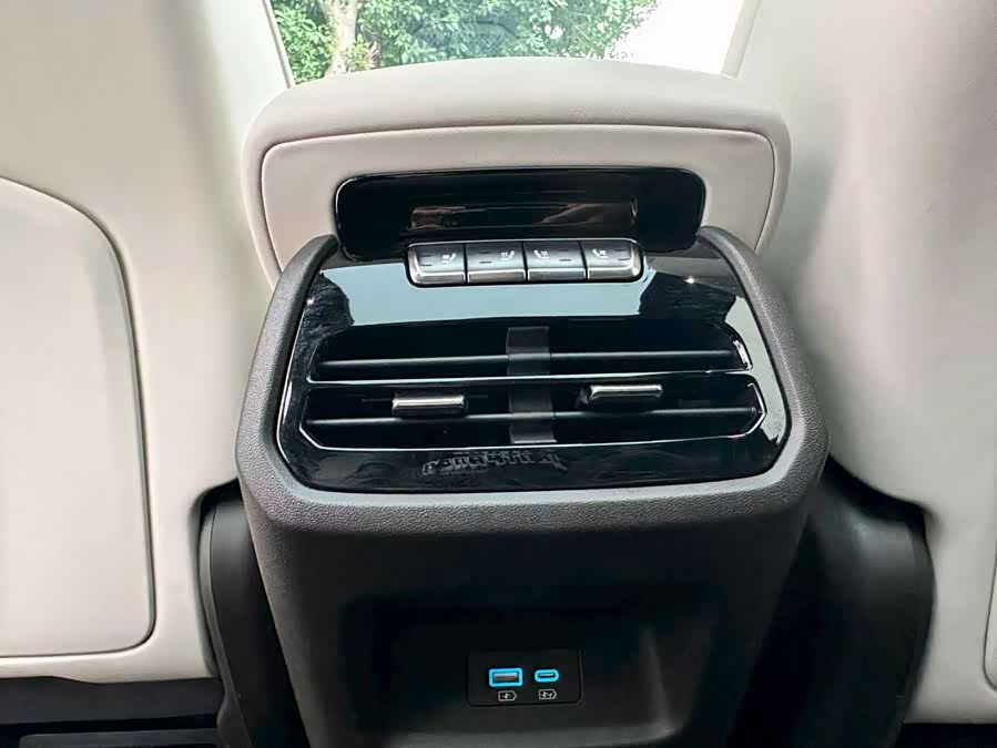 Denza N7 2024 car image #26