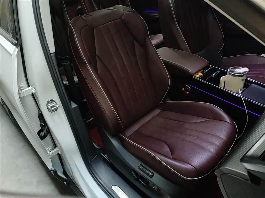 Volkswagen ID.6 X 2024 #26 Volkswagen ID.6 X 2024 immagine di auto #26