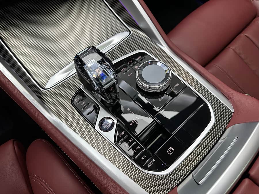 BMW X6 2022 immagine di auto #26