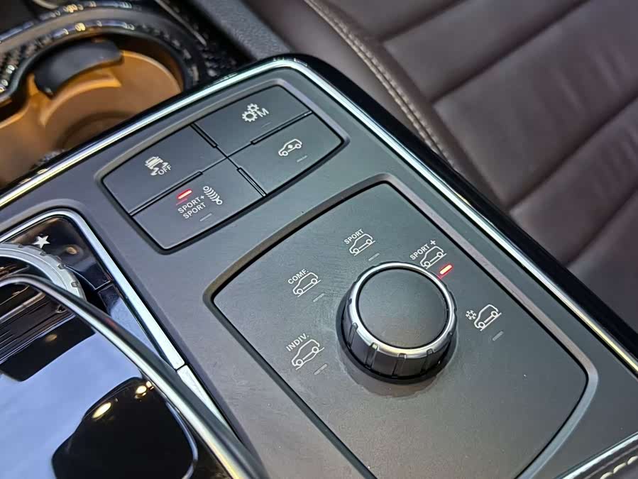 Mercedes-Benz GLE Coupe AMG 2016 car image #26