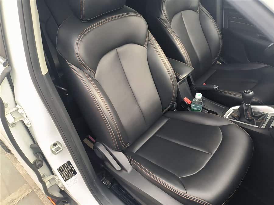 Roewe RX3 2021 car image #26