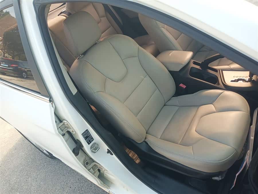 GAC Trumpchi GA3S 2014 #26 GAC Trumpchi GA3S 2014 imagem de carro #26