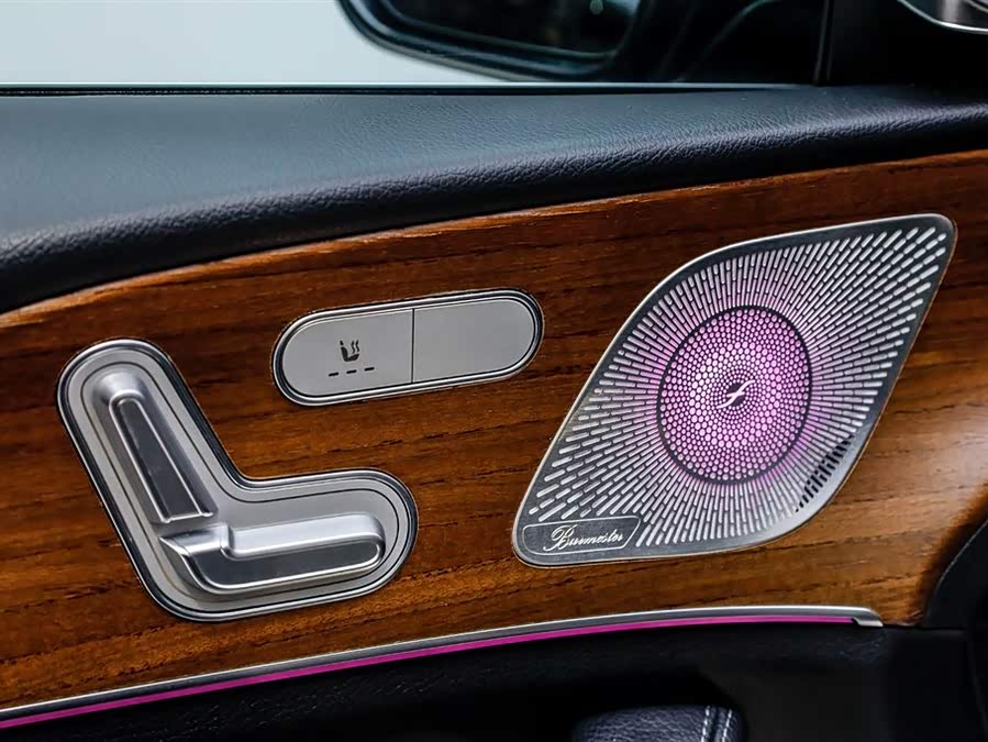 Mercedes-Benz GLE Class New Energy 2021 car image #26