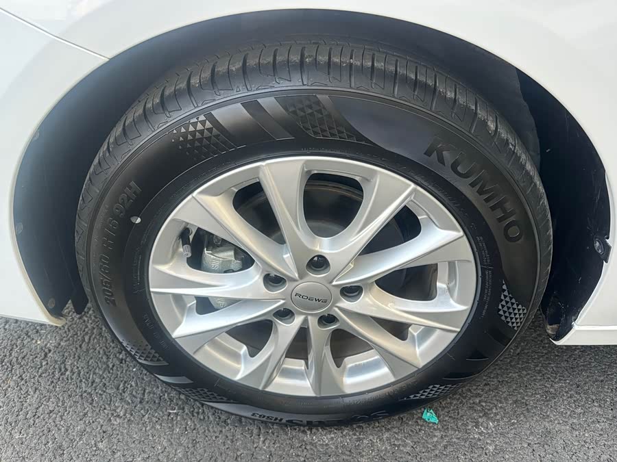 Roewe i5 2024 #26 Roewe i5 2024 car image #26