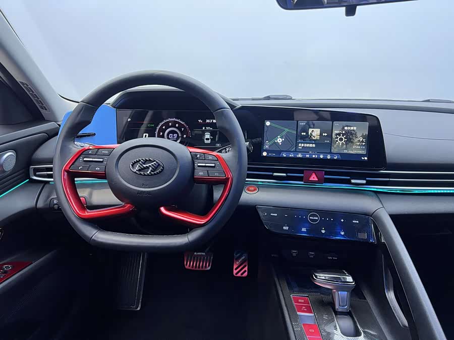 Hyundai Elantra 2022 car image #26