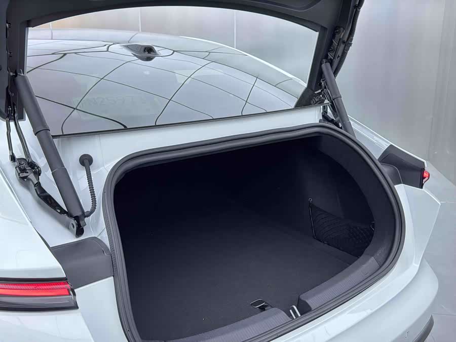 NIO ET5 car image #26