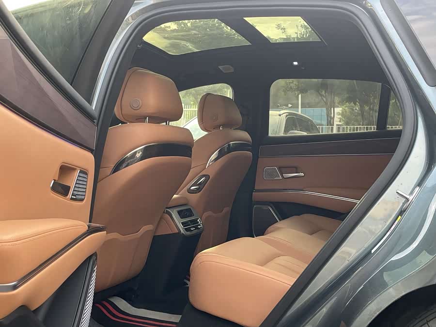 BYD HanL 2025 immagine di auto #26