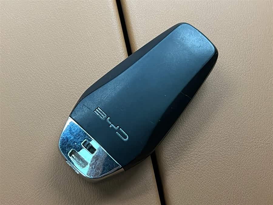 BYD Han 2022 car image #26
