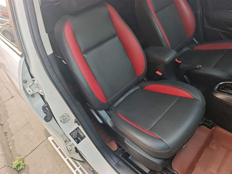 Changan CS15 2016 car image #26