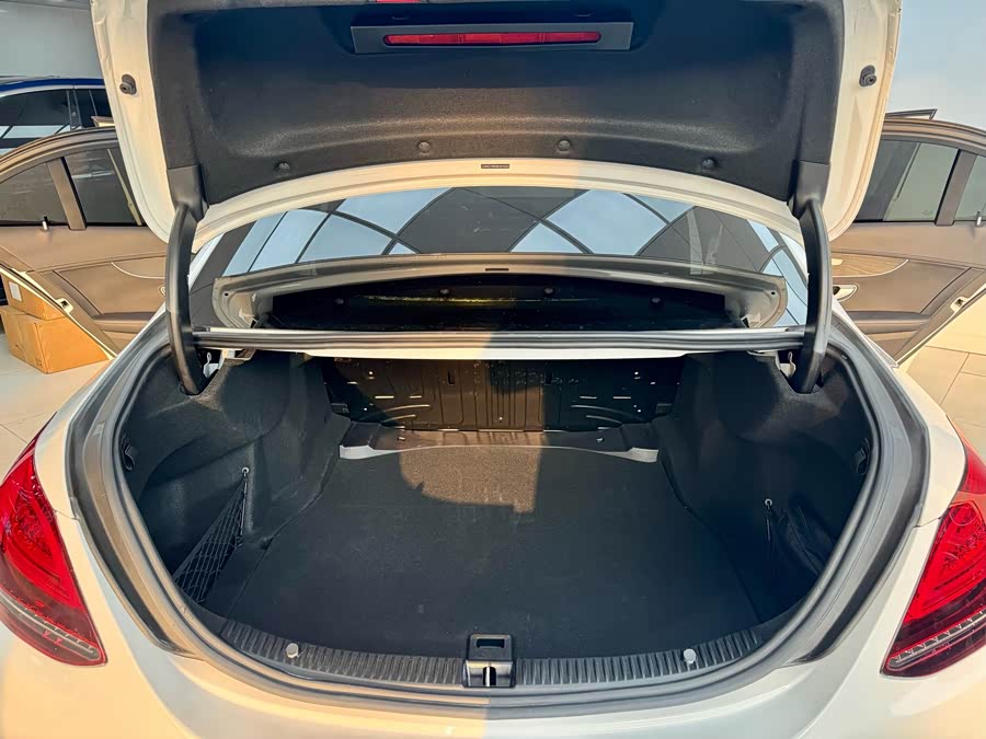 Mercedes-Benz C Class 2020 car image #26