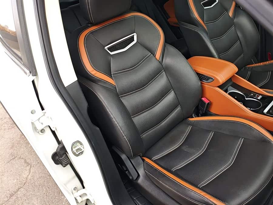 众泰 众泰T300 2019 汽车图片 #26