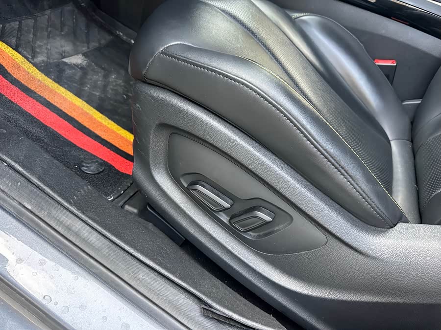 Roewe i5 2021 car image #26