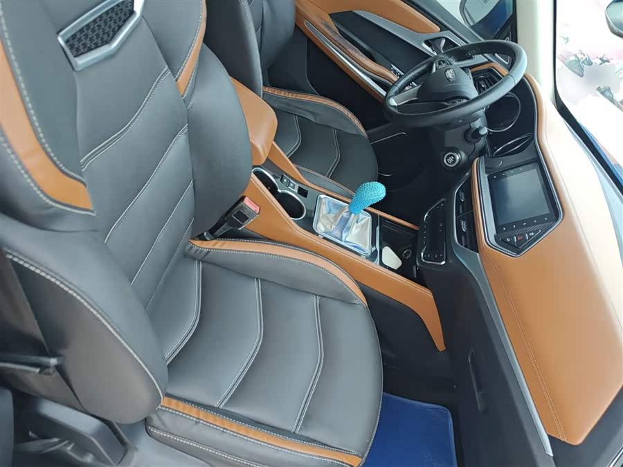 众泰 众泰T300 2018 汽车图片 #26