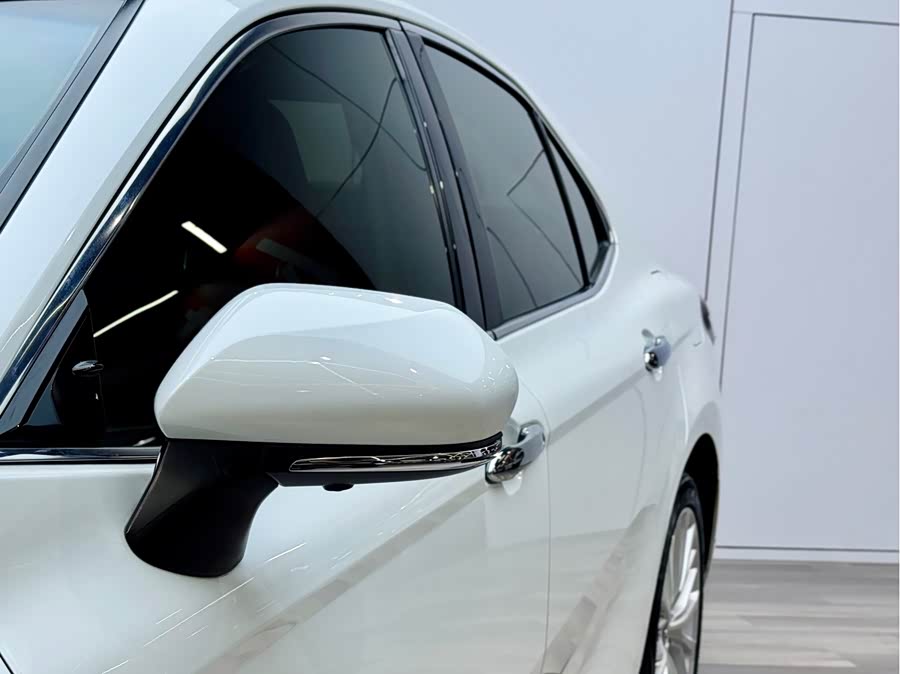 Toyota Camry 2018 car image #26