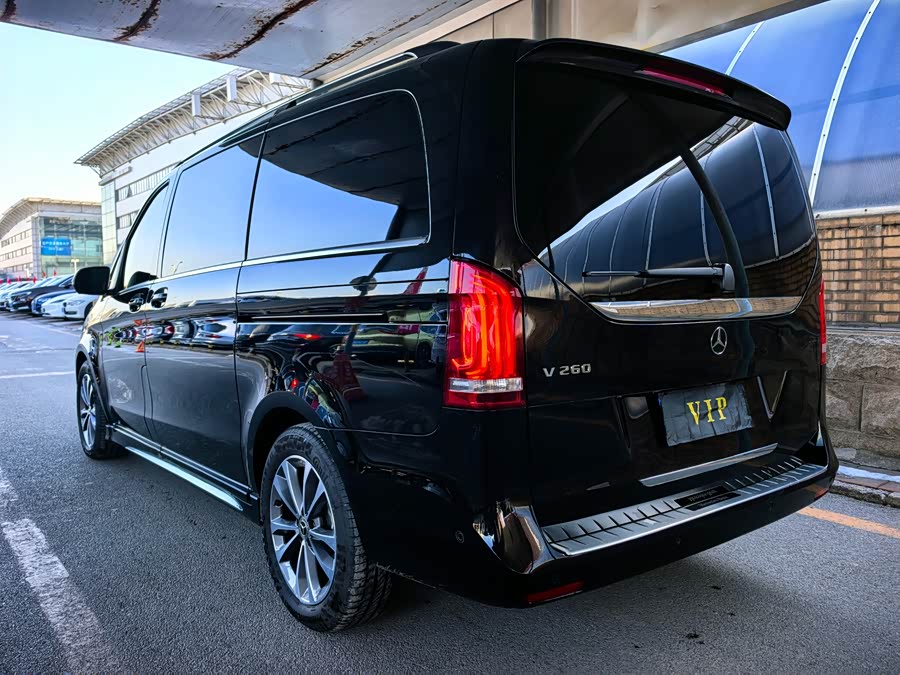 Mercedes-Benz V Class 2021 car image #26