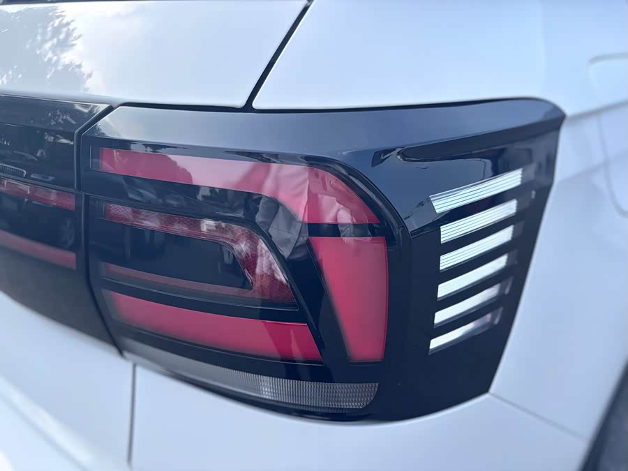 Volkswagen T-Cross 2020 car image #26