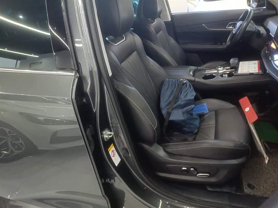 Changan UNI-K iDD 2023 car image #26