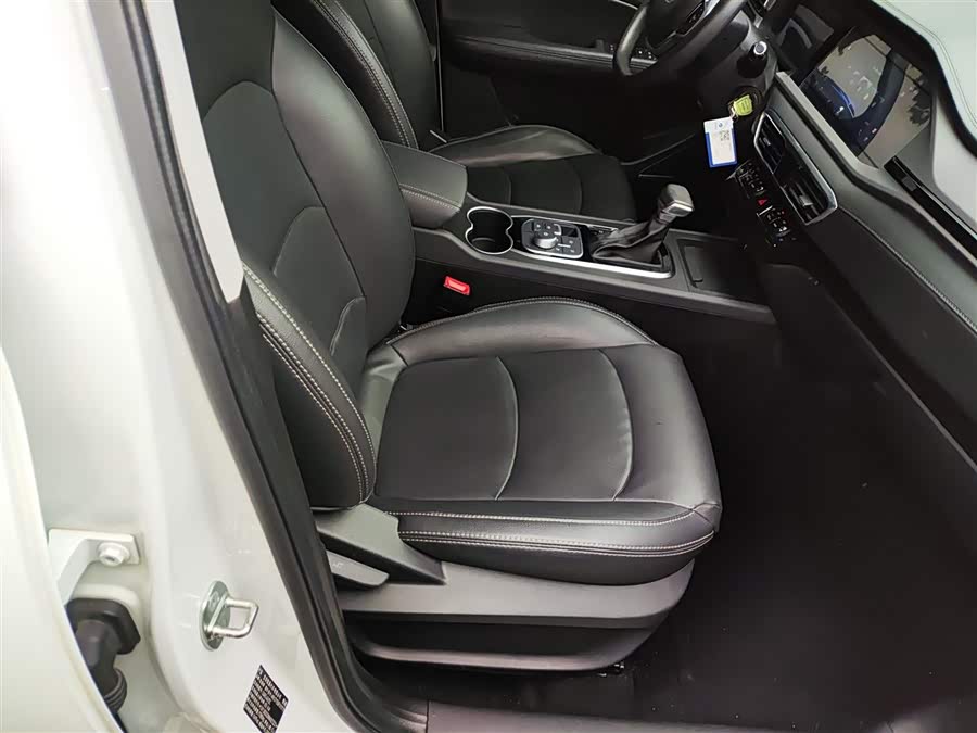 Kaiyi Showjet 2022 #26 Kaiyi Showjet 2022 car image #26