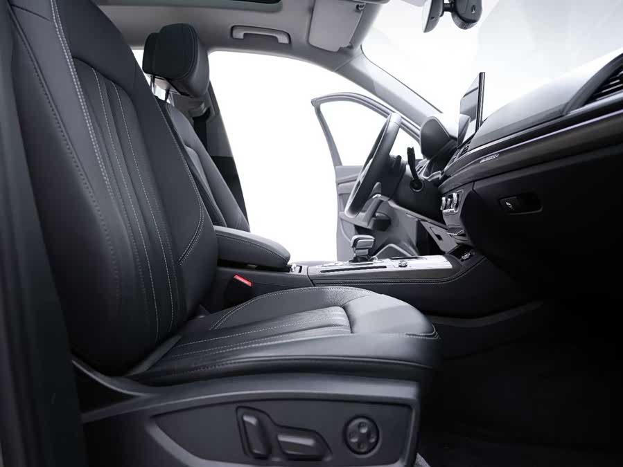 Audi Q5L 2023 imagem de carro #26