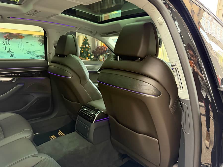 Audi A8 2021 imagem de carro #26