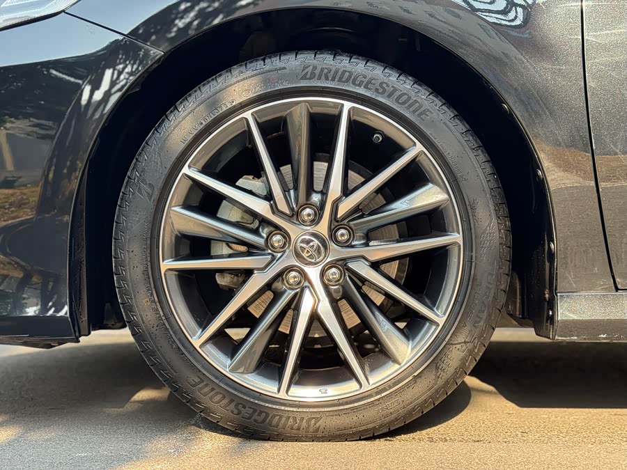 Toyota Camry 2022 car image #26