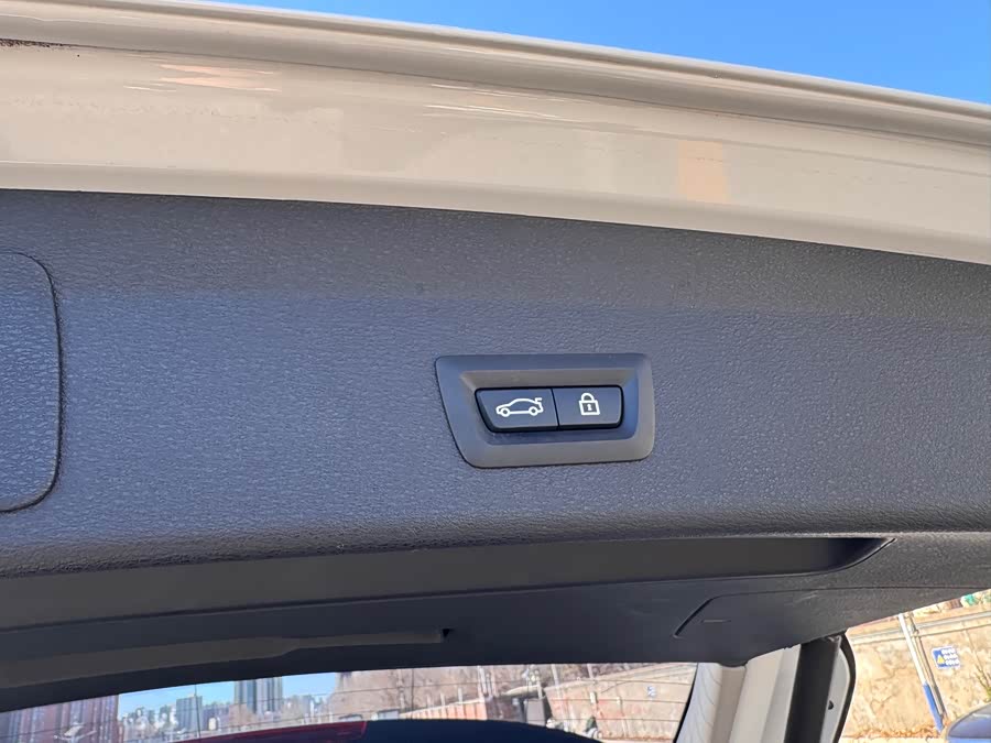 BMW X1 2020 car image #26