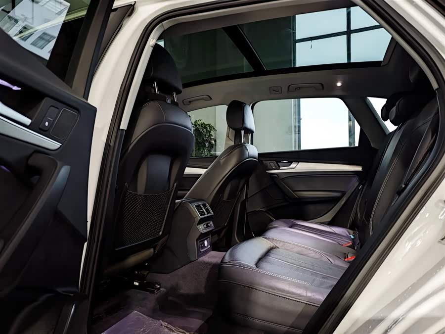 Audi Q5L 2020 car image #26