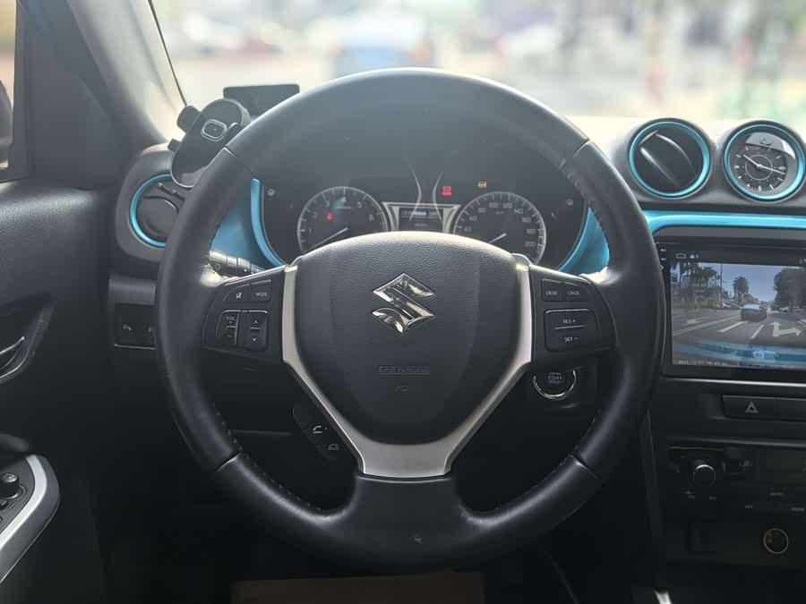 Suzuki Vitara 2016 car image #26
