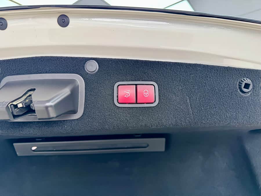 Mercedes-Benz S Class 2017 car image #26