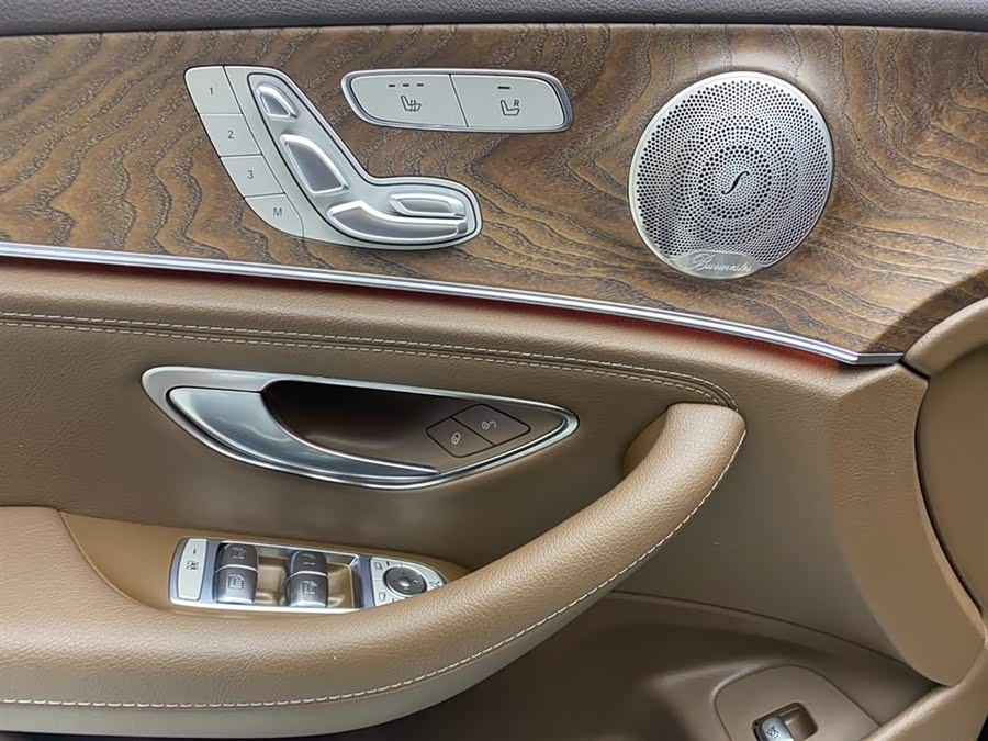 Mercedes-Benz E Class 2023 car image #26
