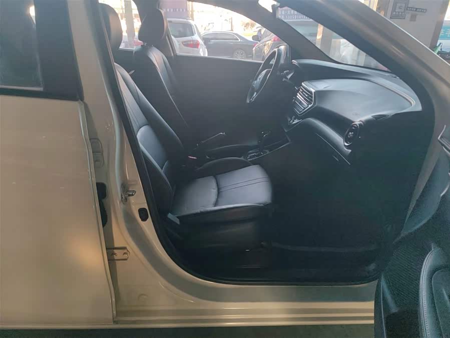 Changan Alsvin 2020 #26 Changan Alsvin 2020 car image #26