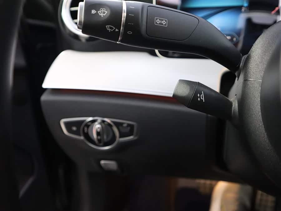 Mercedes-Benz E AMG 2022 immagine di auto #26