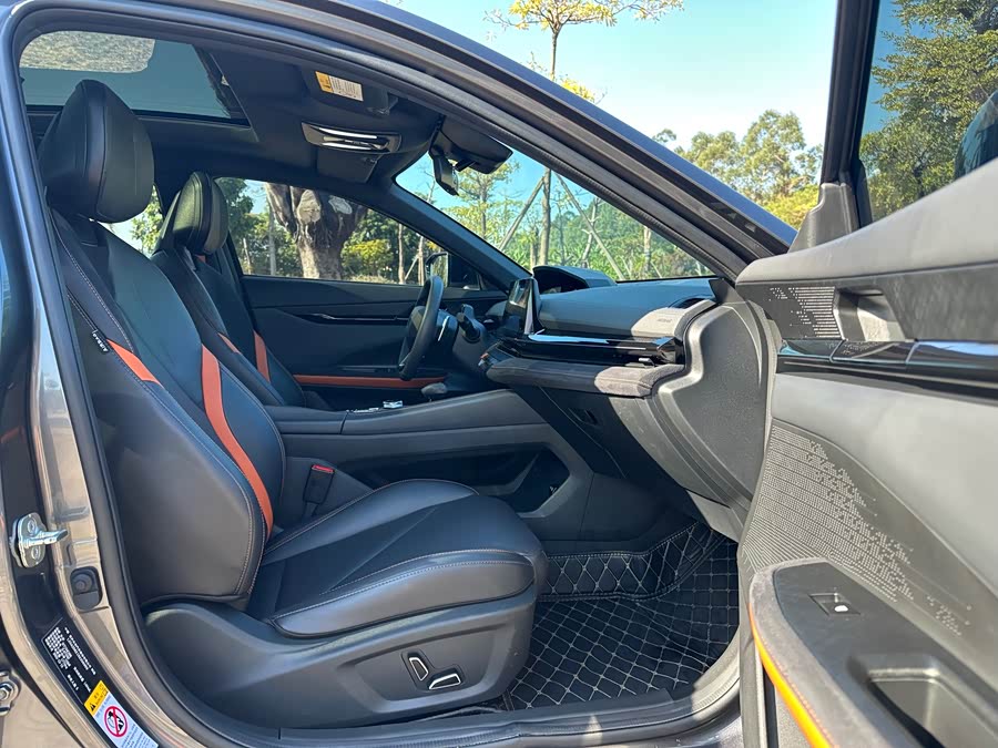 Changan UNI-V 2022 car image #26