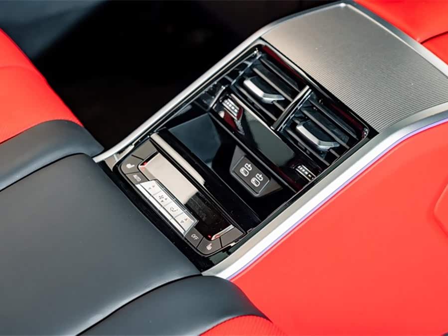 BMW 8 Series 2022 #26 BMW 8 Series 2022 car image #26