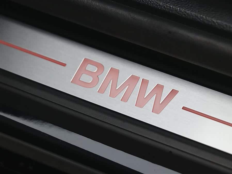 BMW i3 2024 car image #26