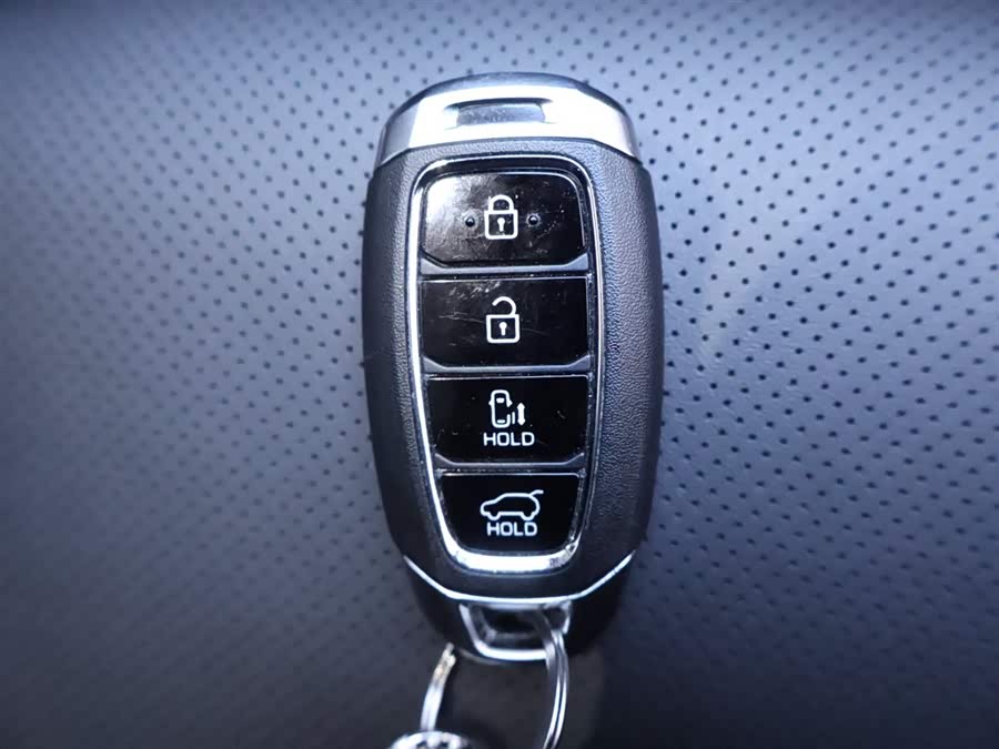 Hyundai Custo 2025 car image #26