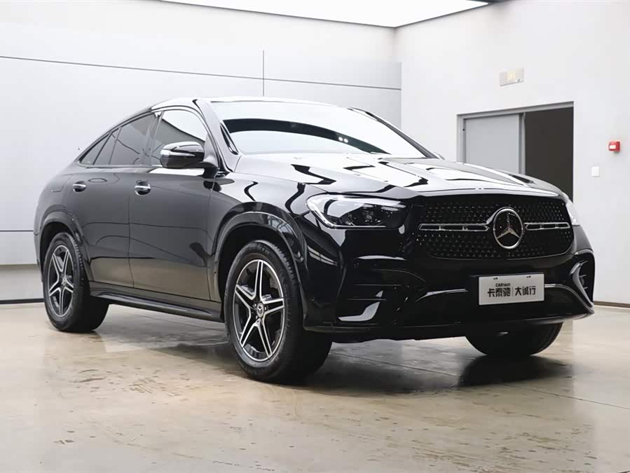 Mercedes-Benz GLE Coupe 2024 صورة سيارة #26