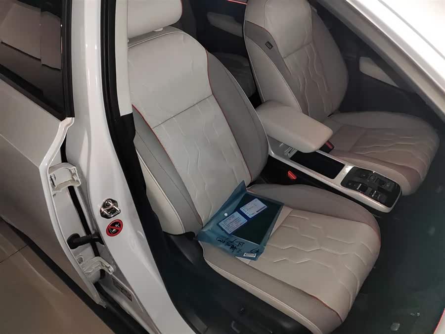 Honda e:NS2 2025 #26 Honda e:NS2 2025 immagine di auto #26