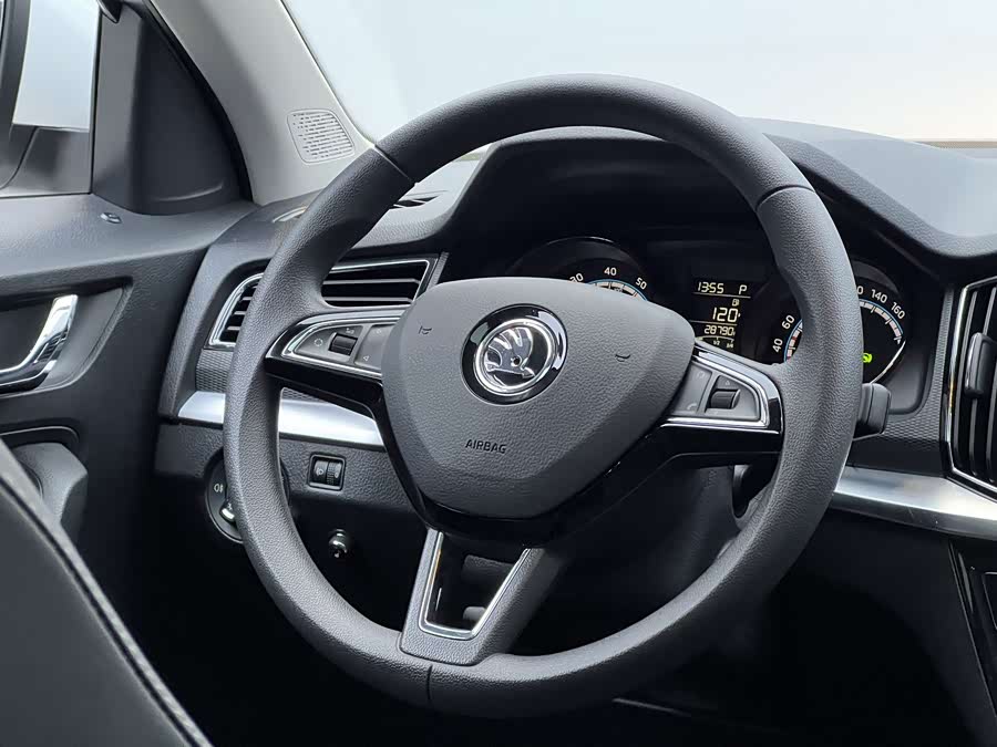 Skoda Kamiq 2024 imagen de coche #26