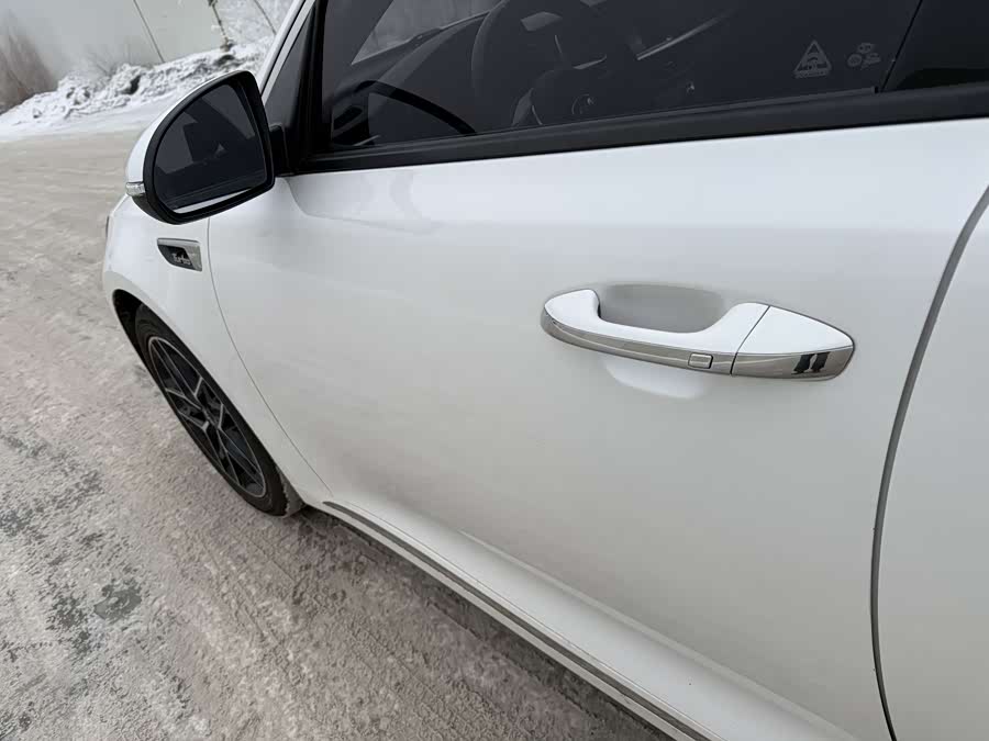 Kia K5 2019 car image #26