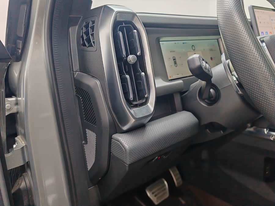 Jetour Traveller 2024 car image #26